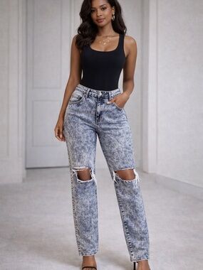 Vibrant Light Blue Acid Wash Ripped Straight-Leg Jeans